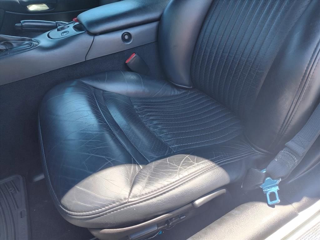 2004 Chevrolet Corvette Base