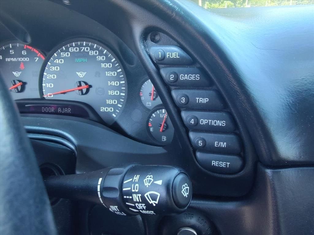 2004 Chevrolet Corvette Base