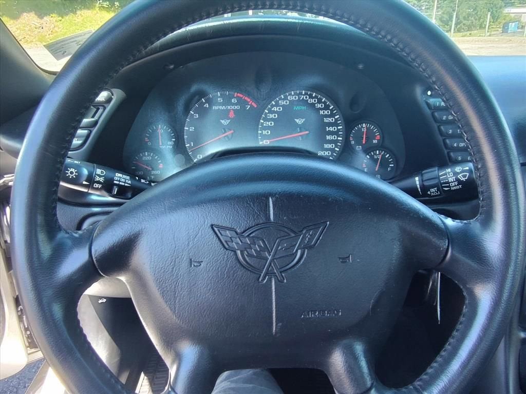 2004 Chevrolet Corvette Base