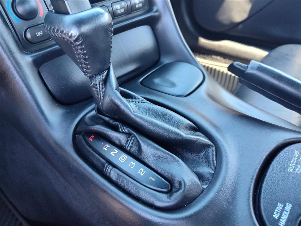 2004 Chevrolet Corvette Base