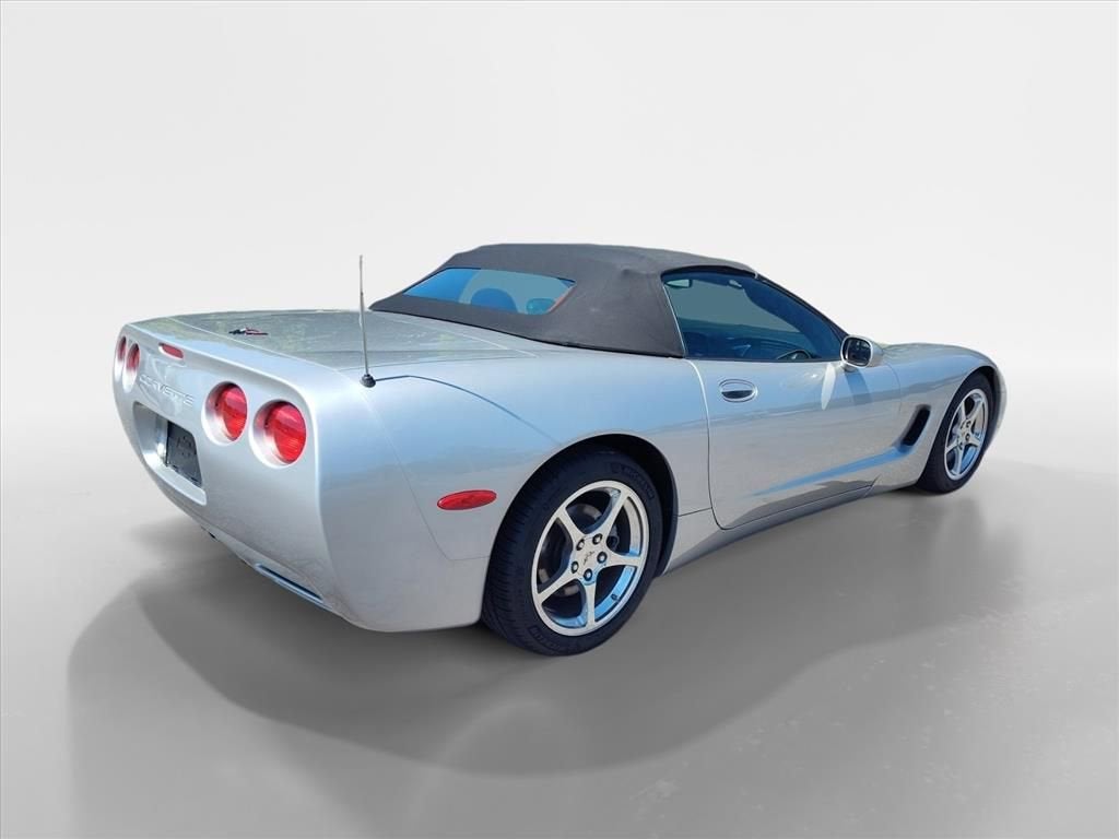 2004 Chevrolet Corvette Base