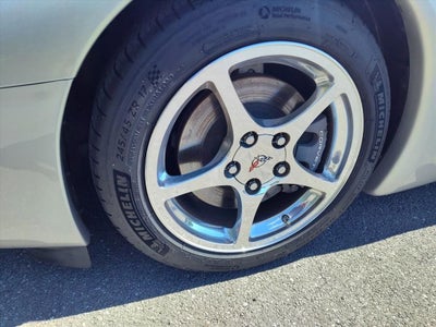 2004 Chevrolet Corvette Base