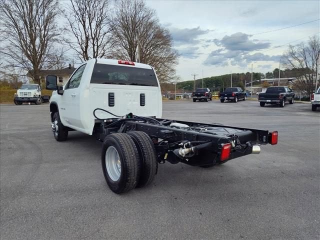 2026 Chevrolet Silverado 3500 HD Chassis Cab LT