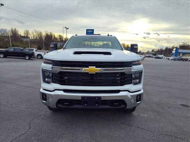 2026 Chevrolet Silverado 3500 HD Chassis Cab LT