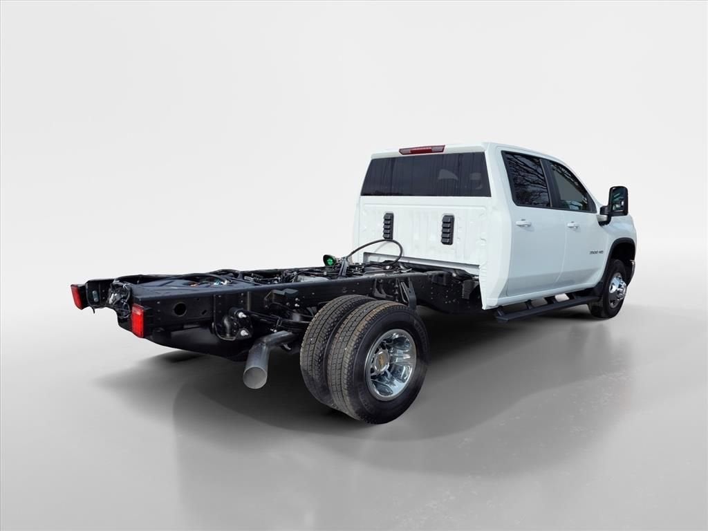 2026 Chevrolet Silverado 3500 HD Chassis Cab LT