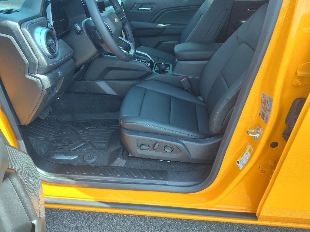 2025 Chevrolet Colorado WT/LT