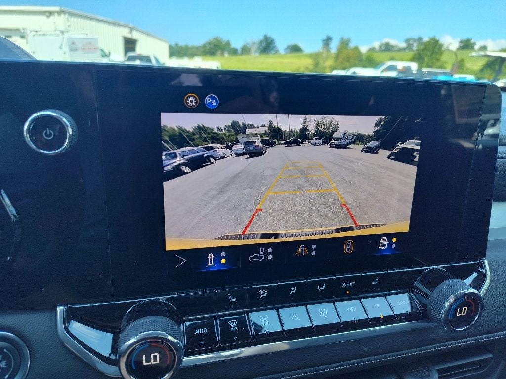 2025 Chevrolet Colorado WT/LT