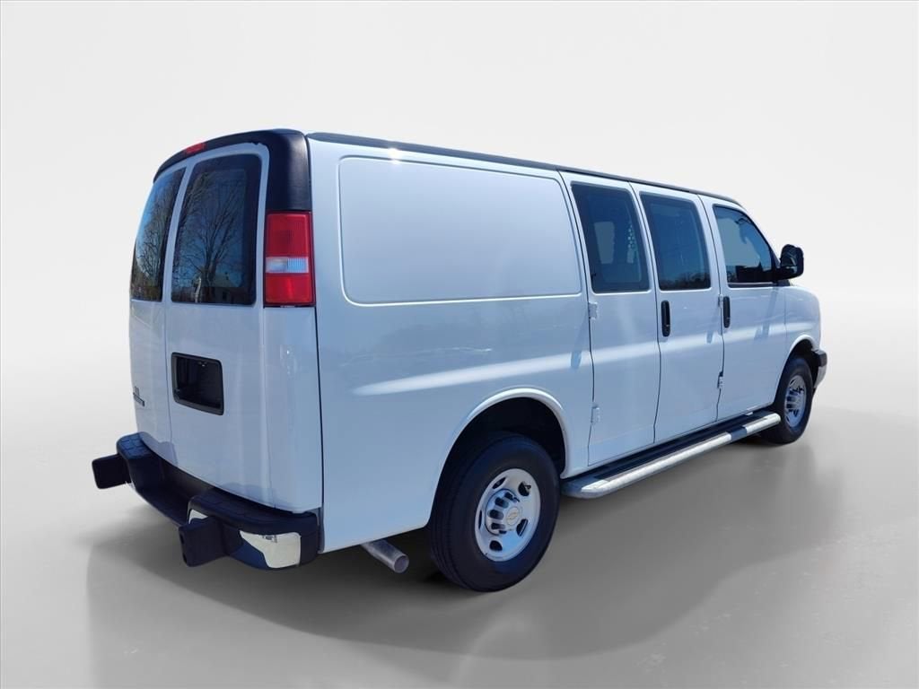 2024 Chevrolet Express Cargo 2500 WT