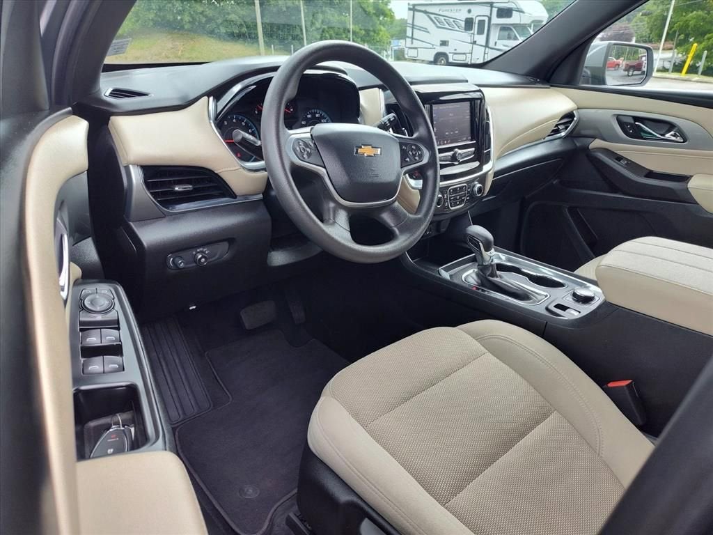 2023 Chevrolet Traverse LS