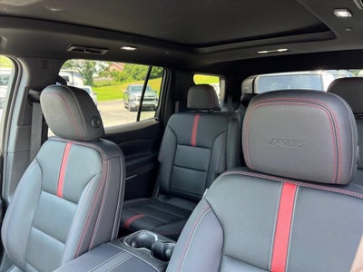 2025 Chevrolet Traverse RS