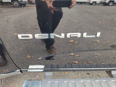 2022 GMC Canyon Denali