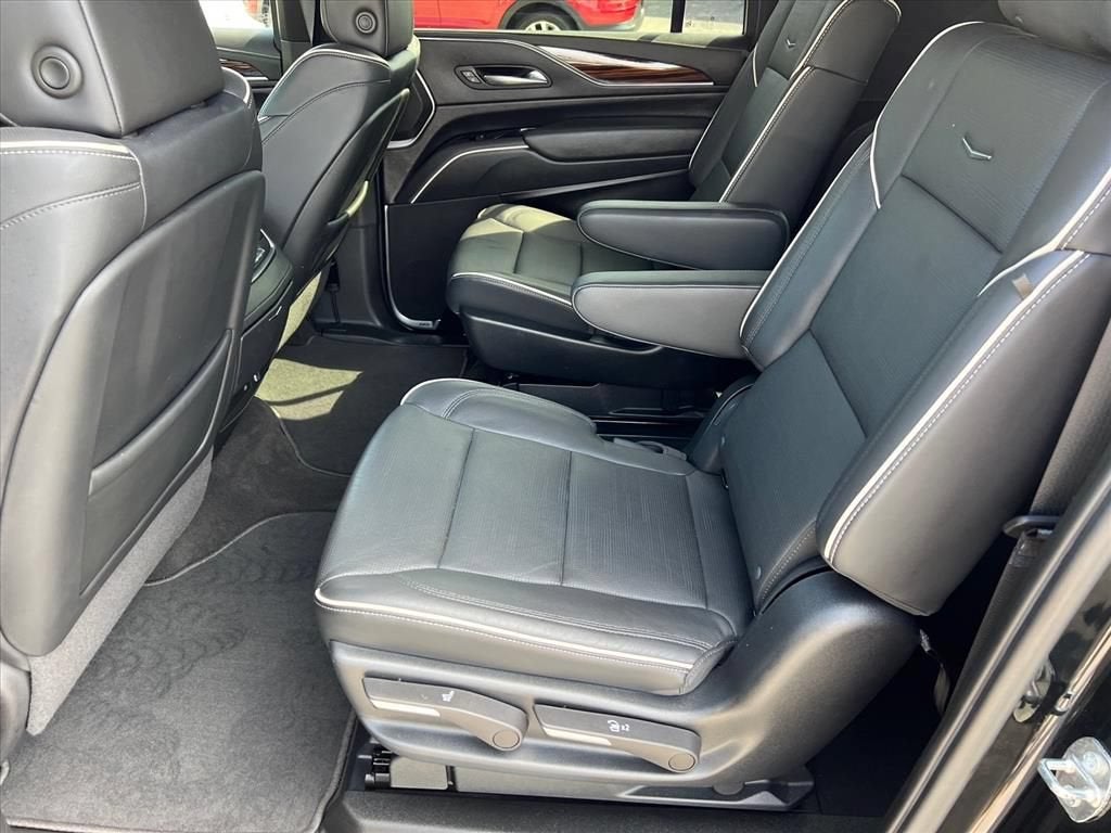 2023 Cadillac Escalade ESV 4WD Premium Luxury