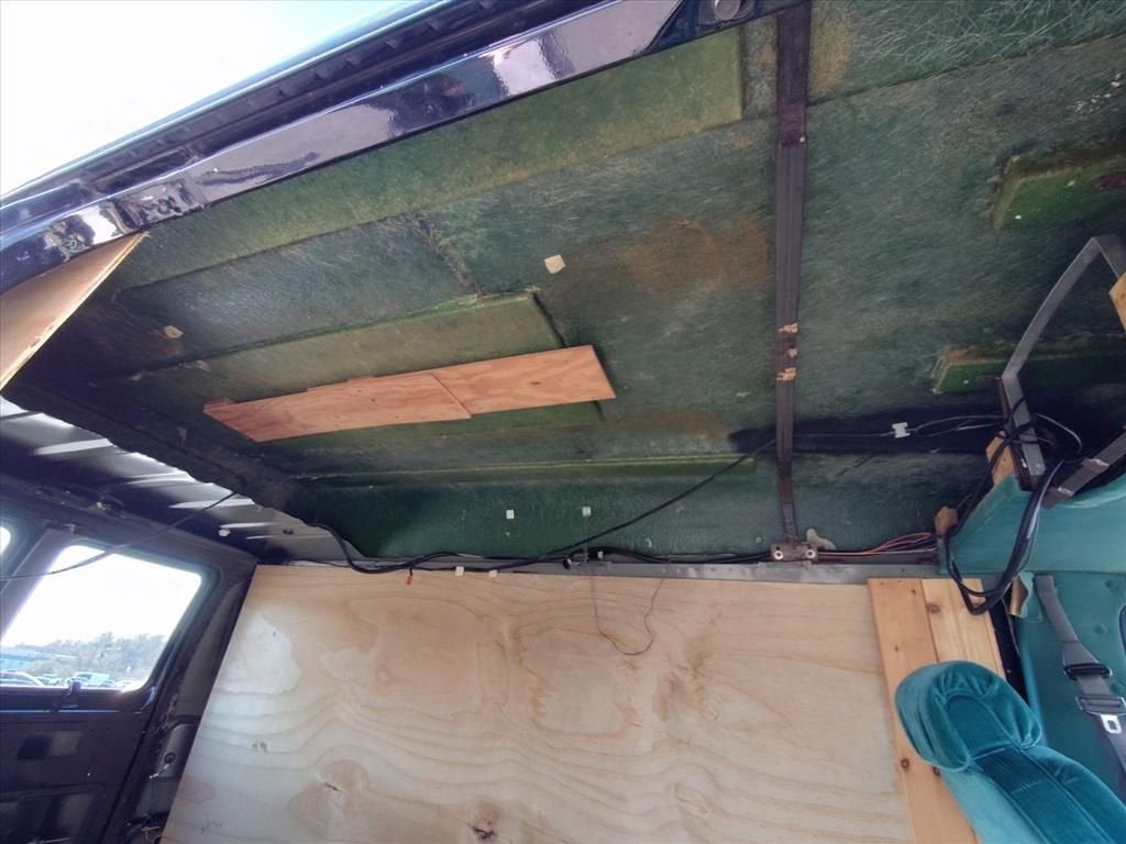 1994 Dodge Ram Van Base