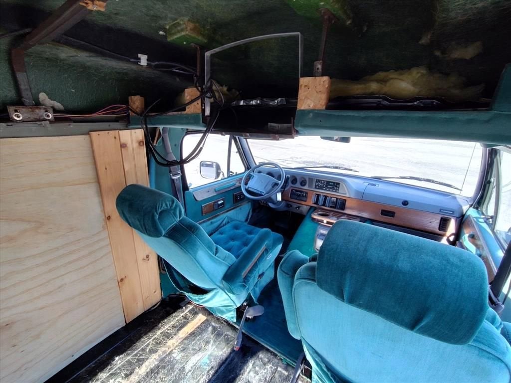 1994 Dodge Ram Van Base