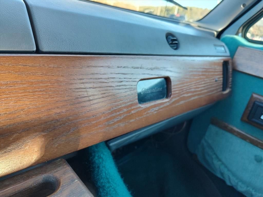 1994 Dodge Ram Van Base