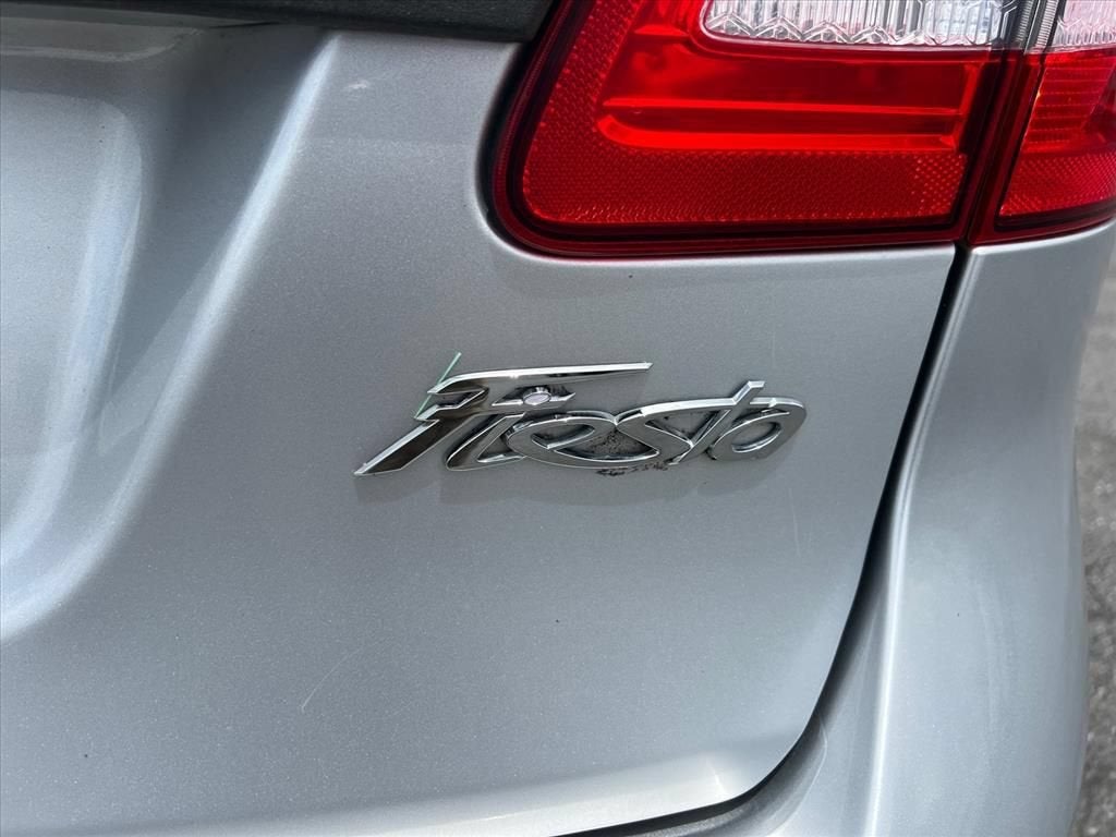 2013 Ford Fiesta SE