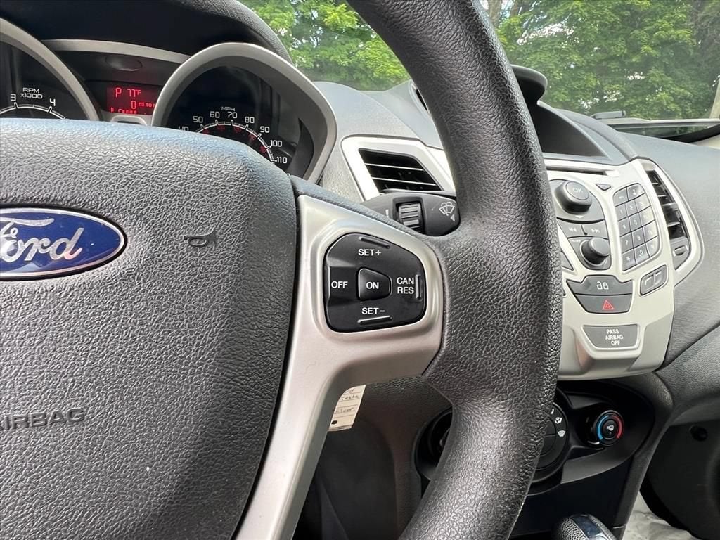 2013 Ford Fiesta SE
