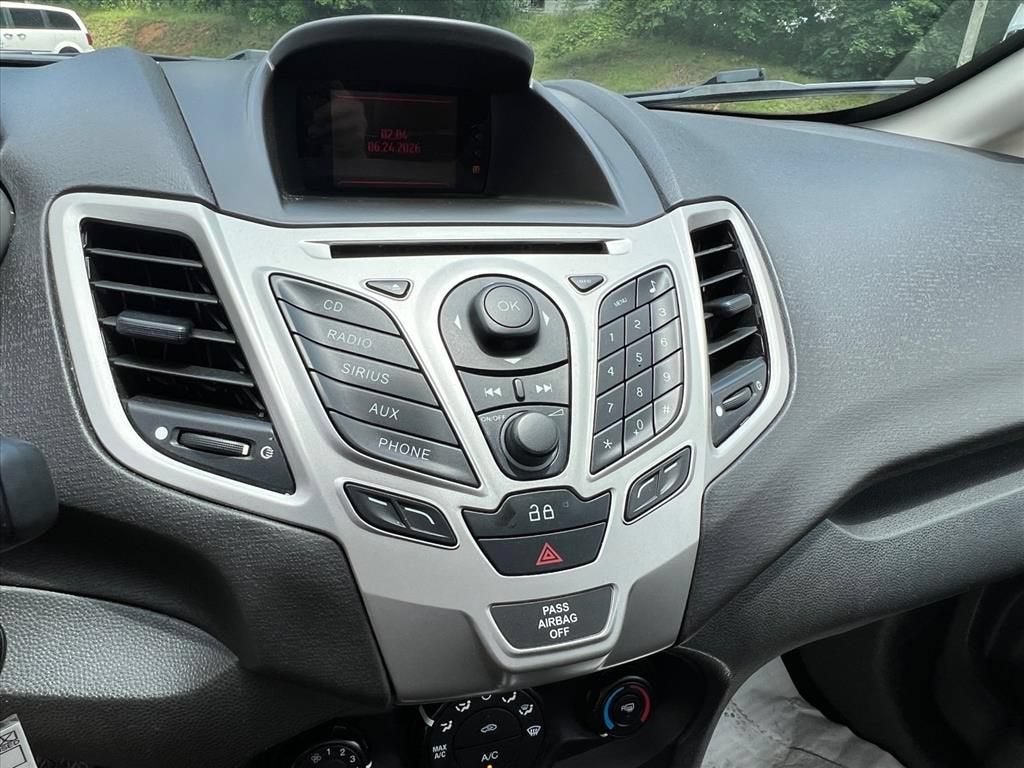 2013 Ford Fiesta SE