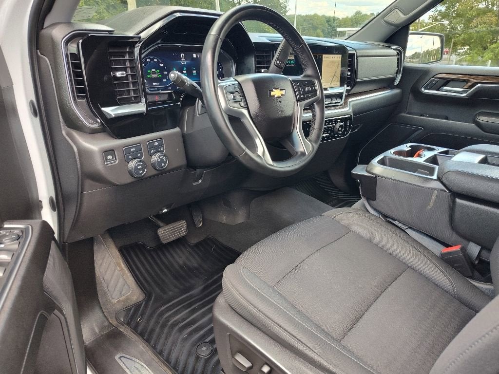 2023 Chevrolet Silverado 1500 LT (2FL)