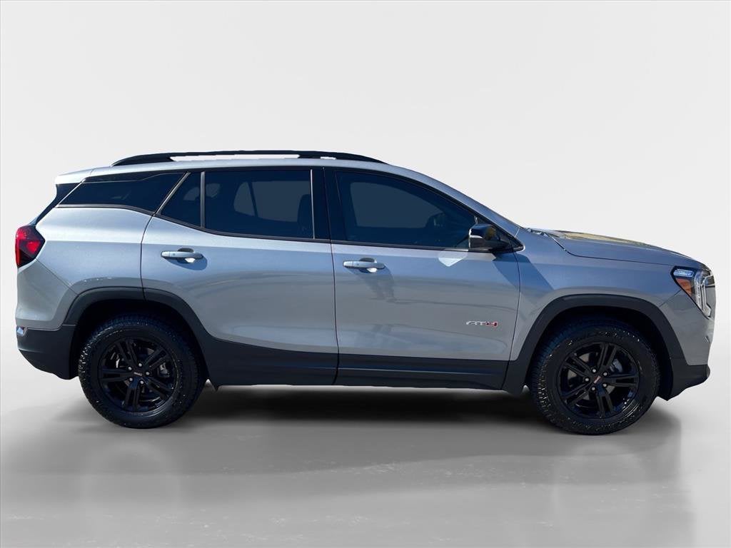 2024 GMC Terrain AT4