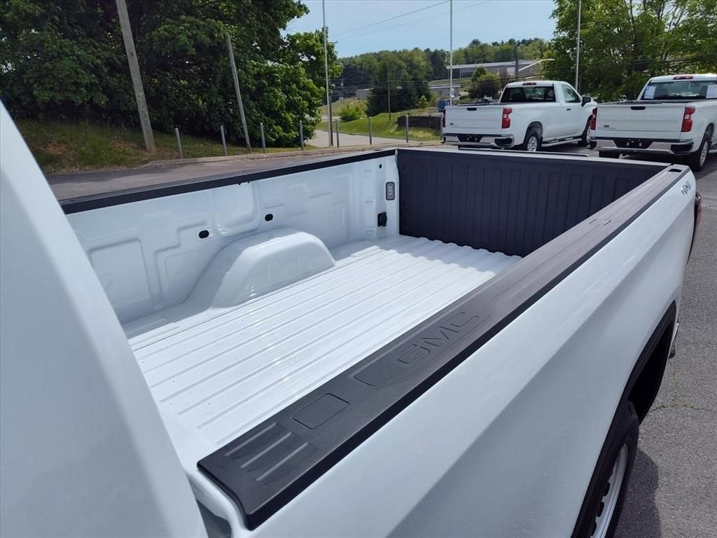 2025 GMC Sierra 1500 Pro