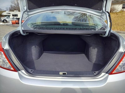 2019 Nissan Versa Sedan S Plus