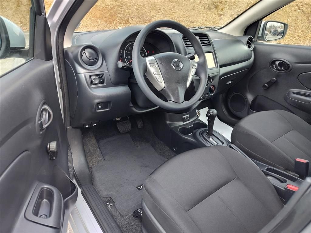 2019 Nissan Versa Sedan S Plus