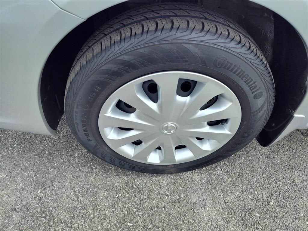 2019 Nissan Versa Sedan S Plus