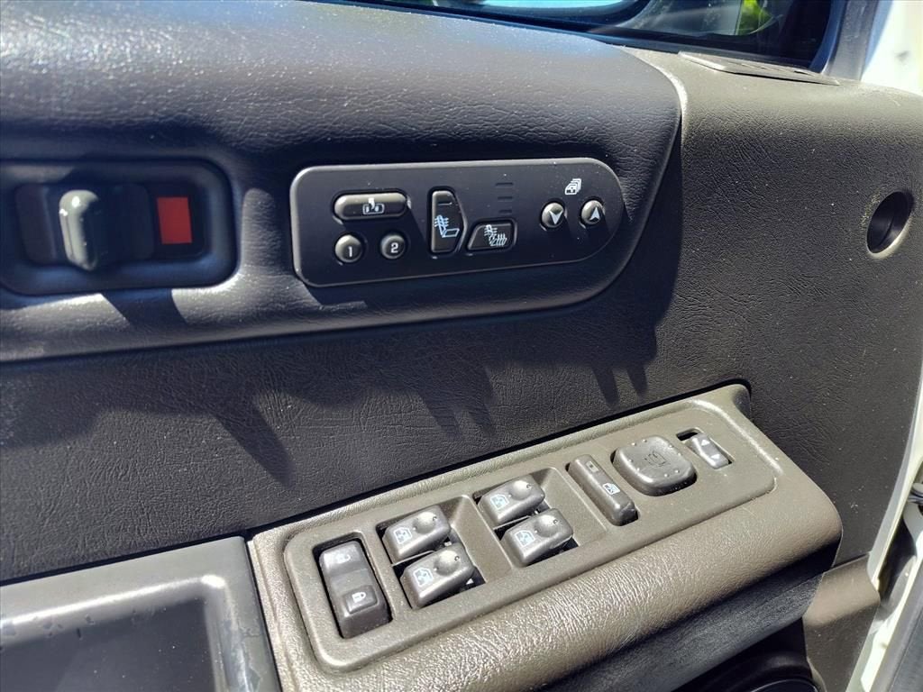 2006 HUMMER H2 Base
