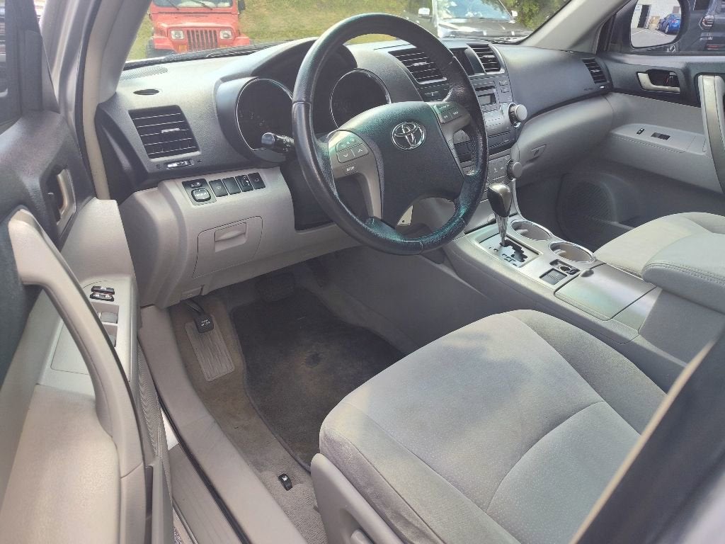 2010 Toyota Highlander Sport