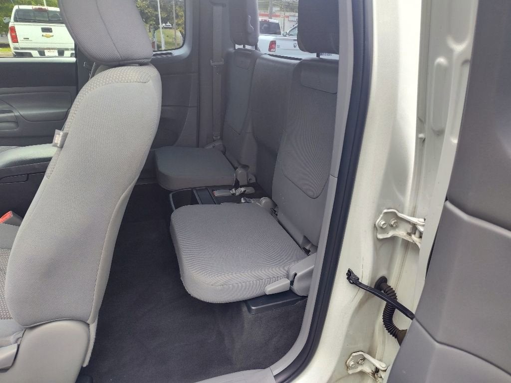 2015 Toyota Tacoma Base