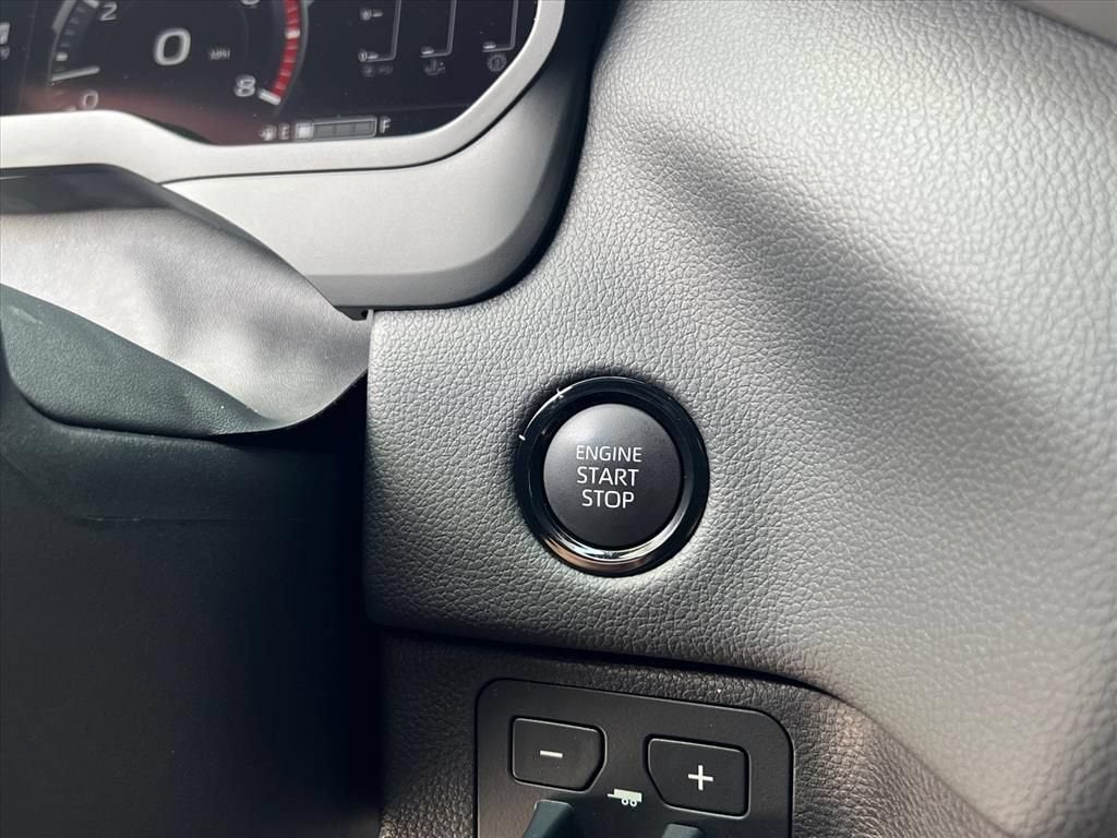 2026 Toyota Tundra 4WD SR5