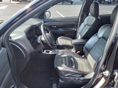 2020 Mitsubishi Outlander ES