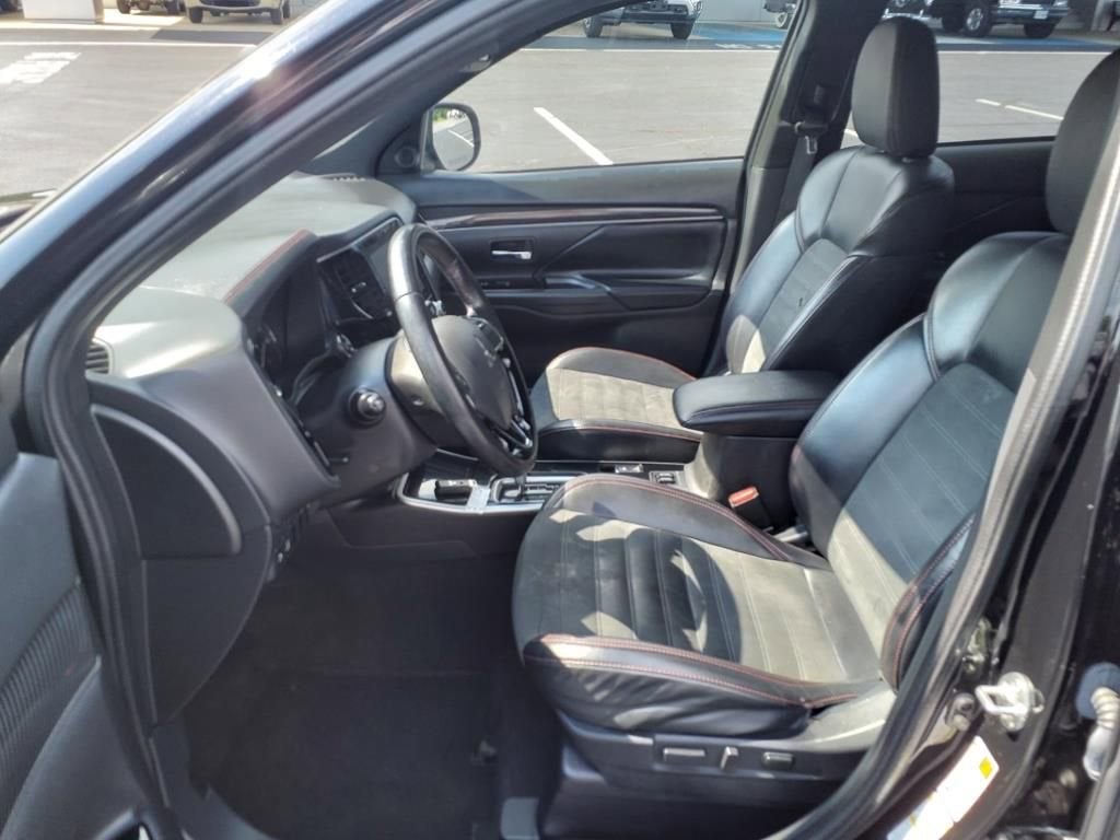 2020 Mitsubishi Outlander ES