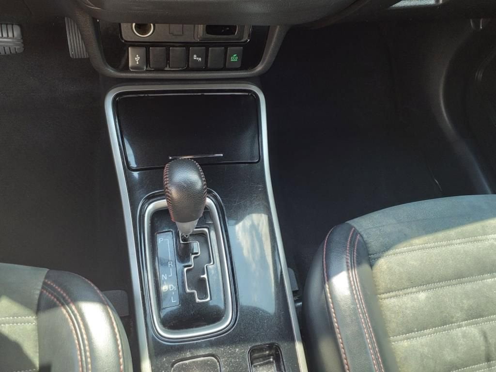 2020 Mitsubishi Outlander ES