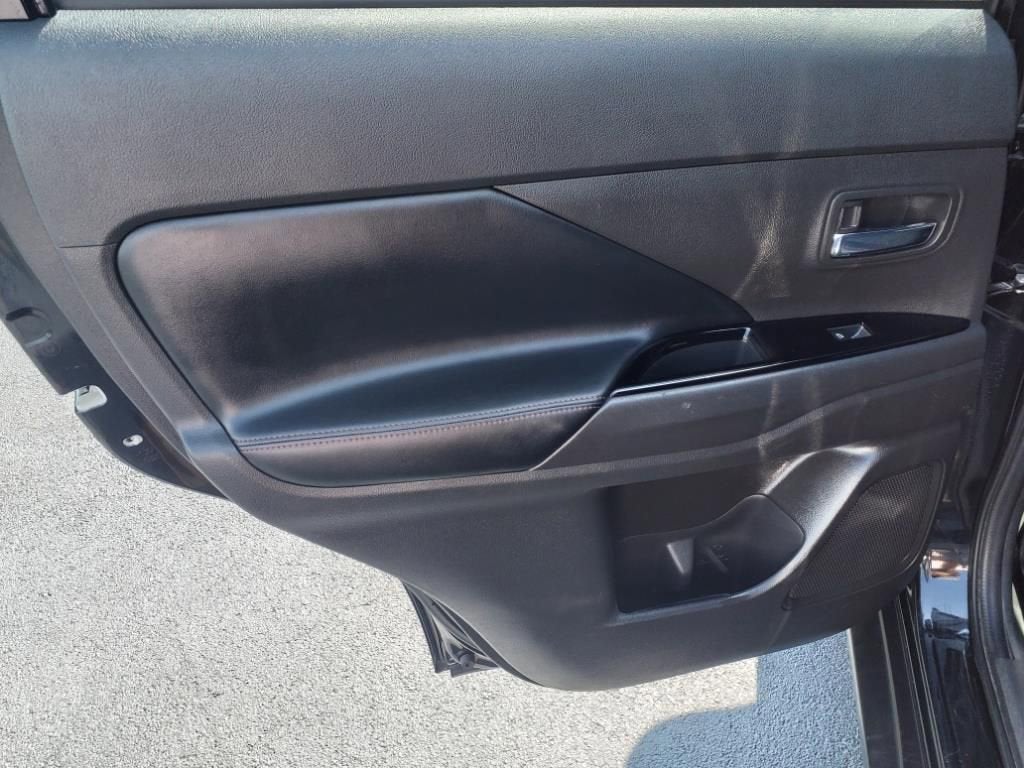 2020 Mitsubishi Outlander ES