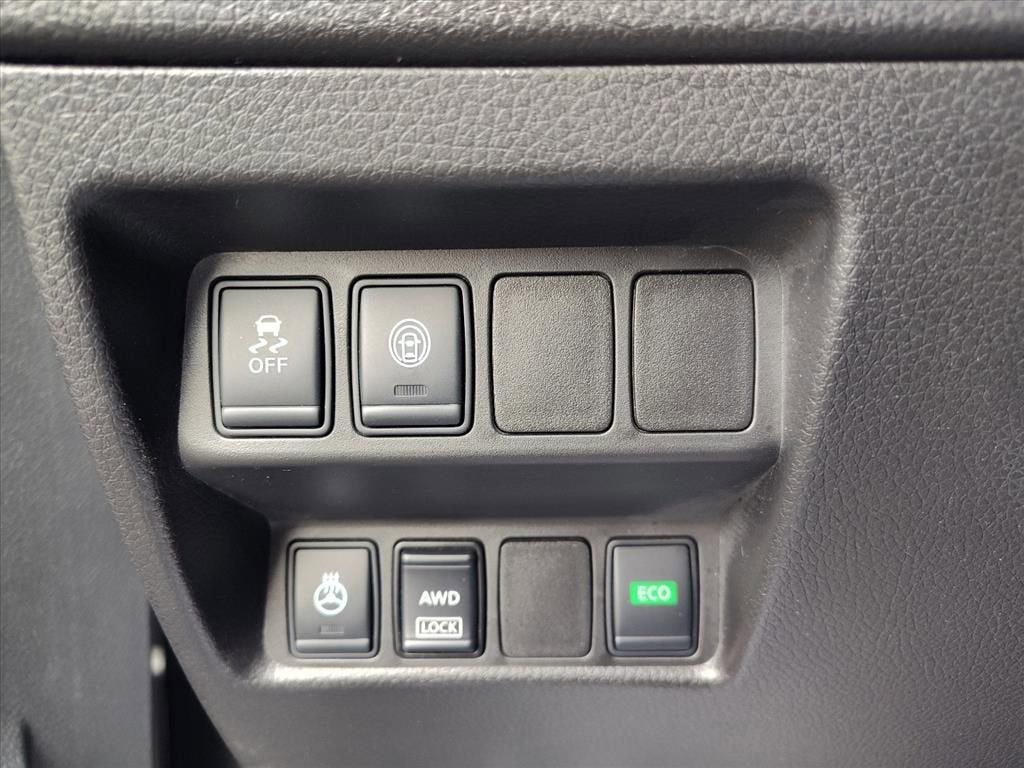 2017 Nissan Rogue Sport SL