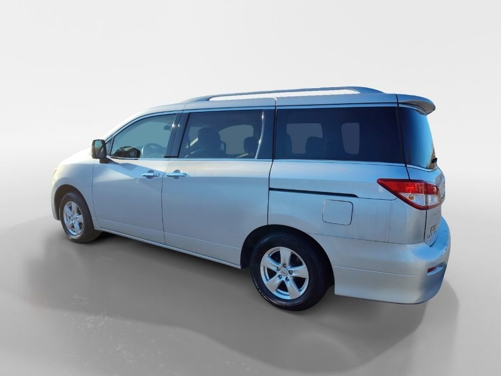 2016 Nissan Quest SV