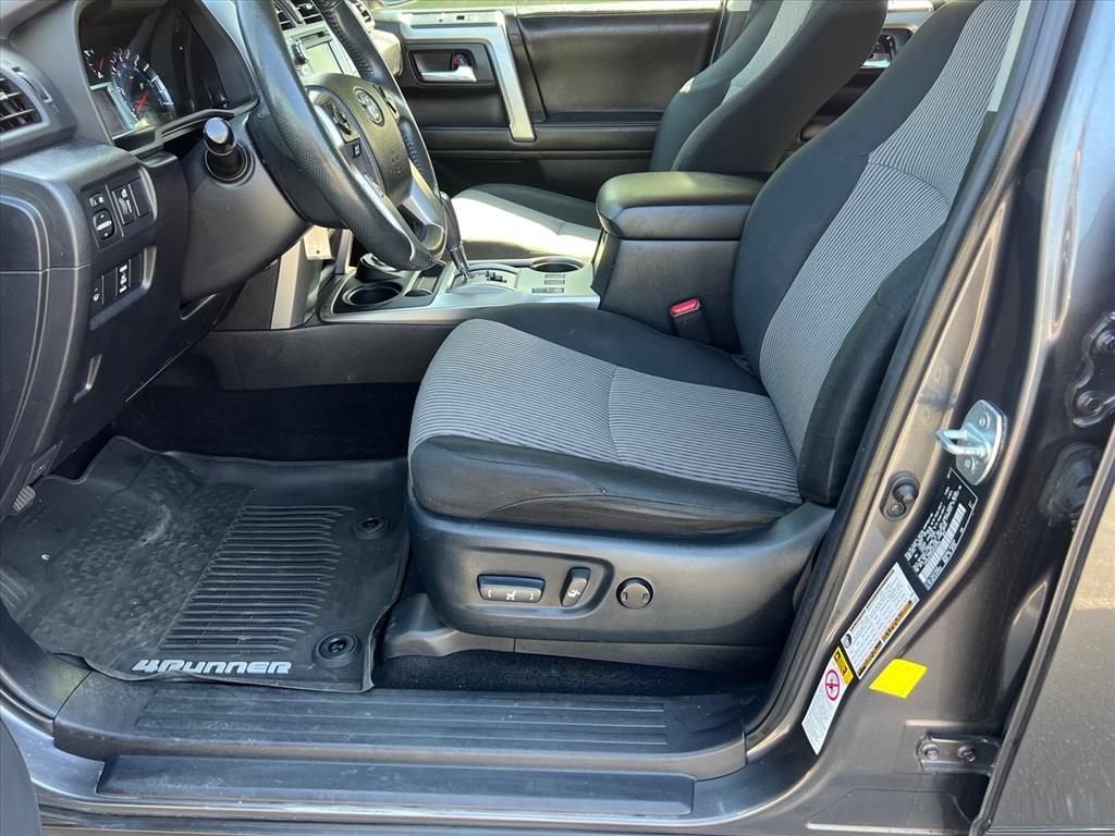 2017 Toyota 4Runner SR5