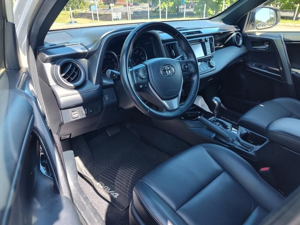 2018 Toyota RAV4 SE