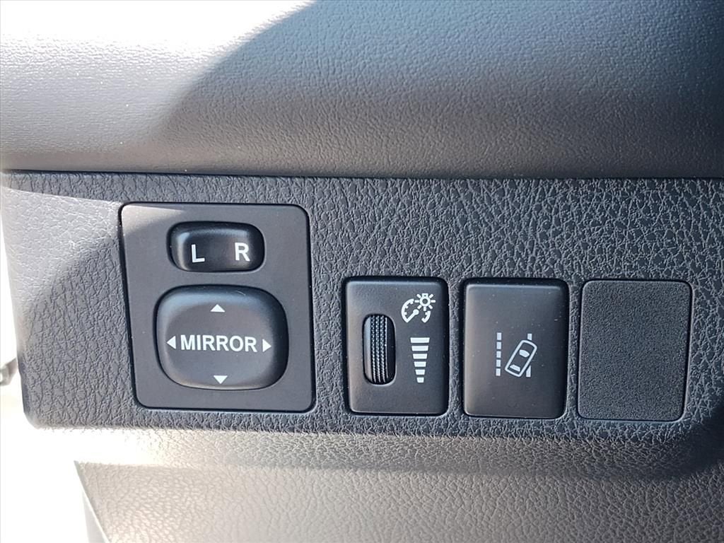 2018 Toyota RAV4 SE