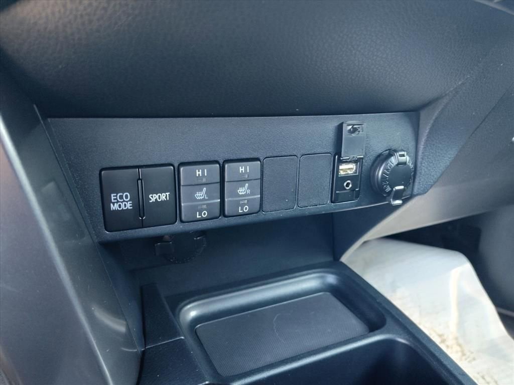 2018 Toyota RAV4 SE