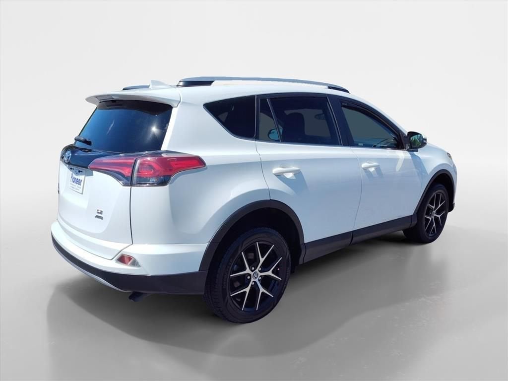 2018 Toyota RAV4 SE