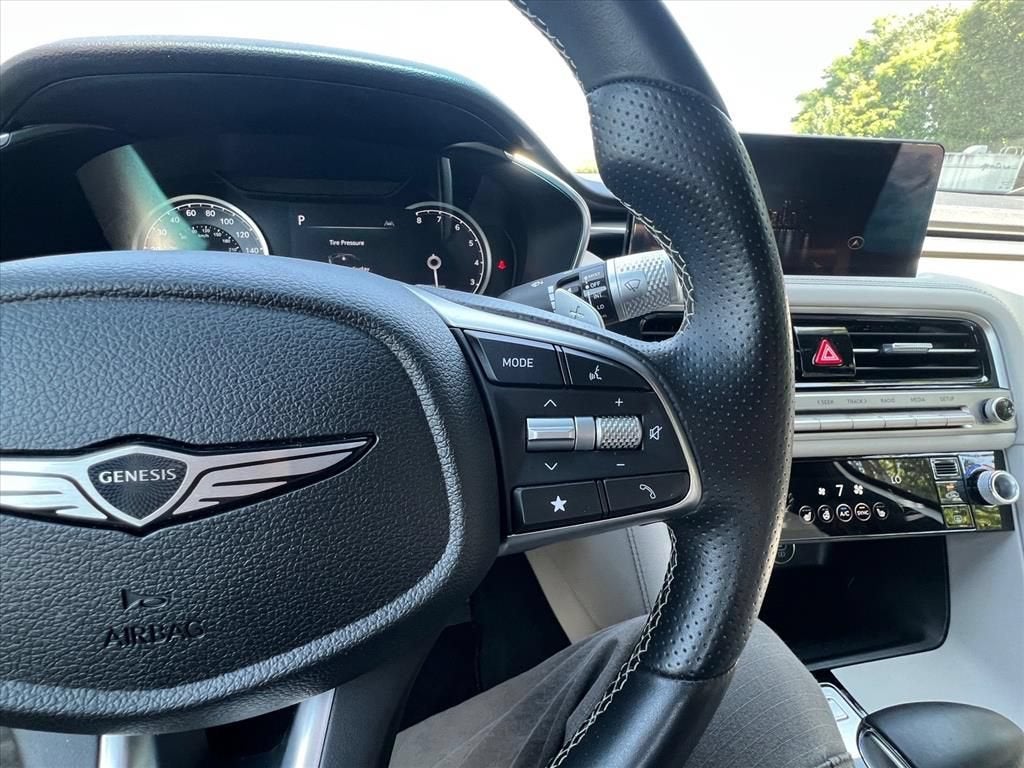 2025 Genesis G70 2.5T