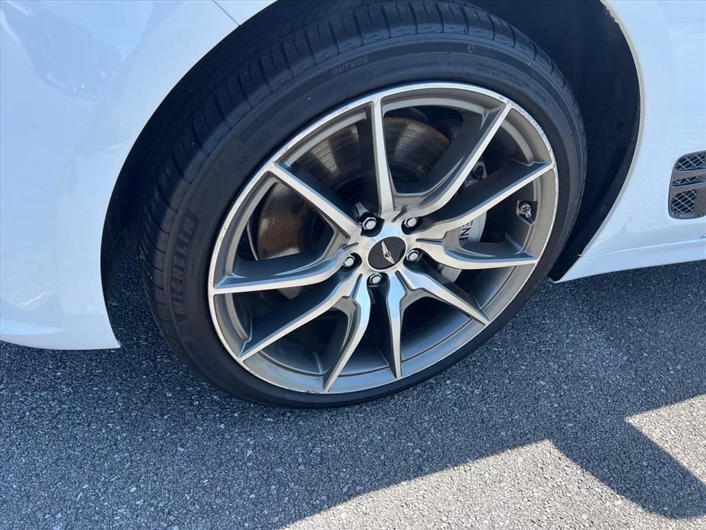 2025 Genesis G70 2.5T