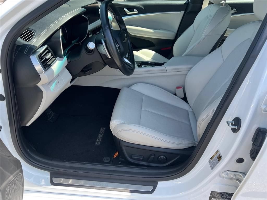 2025 Genesis G70 2.5T