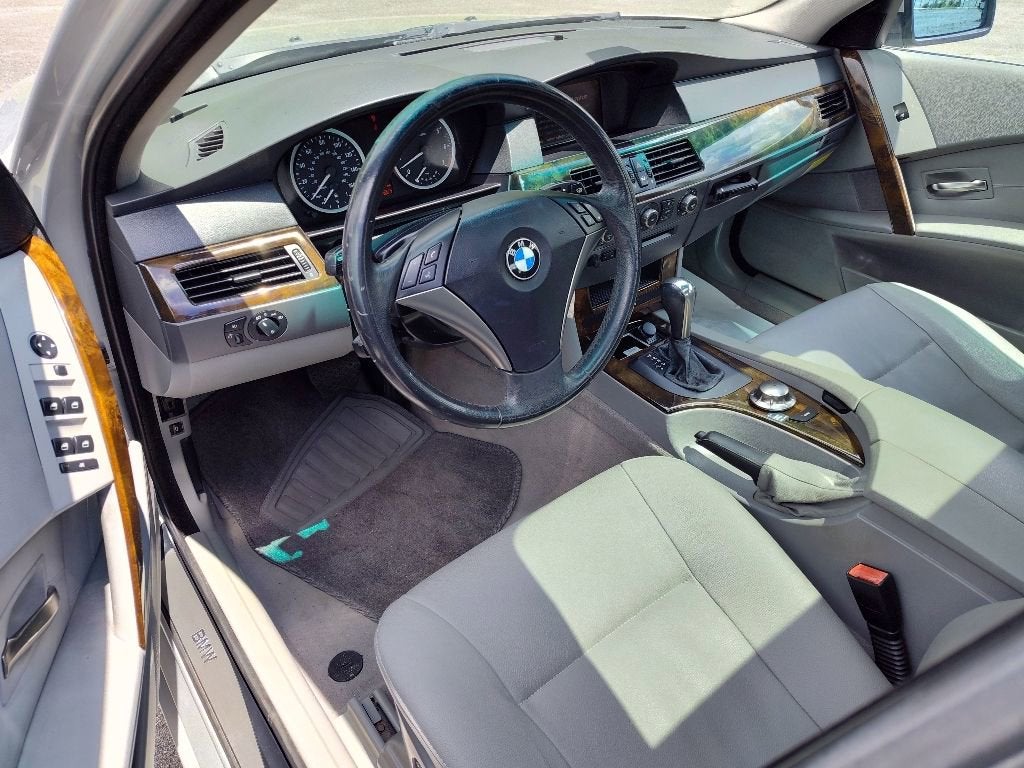 2005 BMW 5 Series 545i